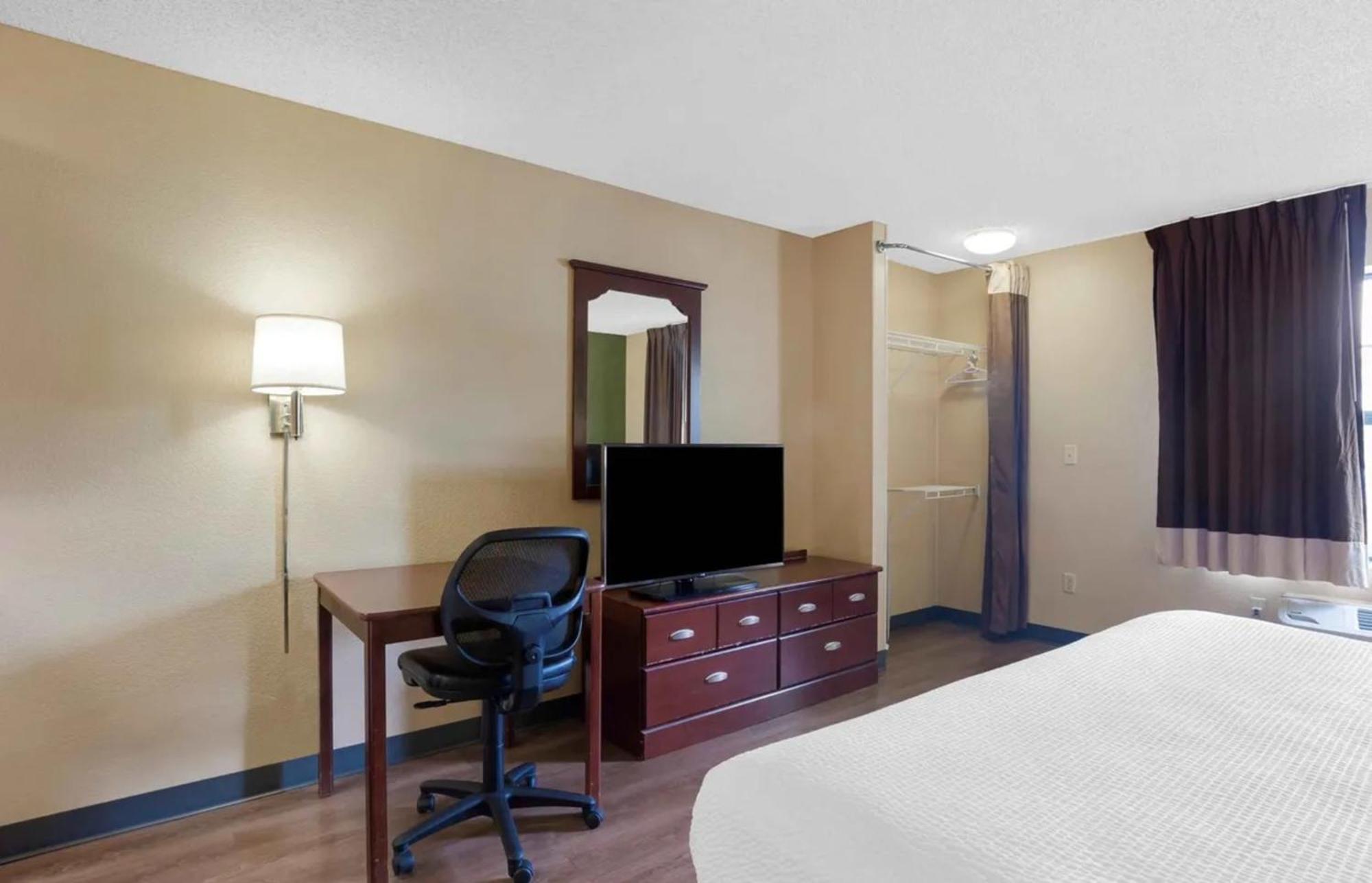 Relax Suites Extended Stay - La Mirada Exteriér fotografie
