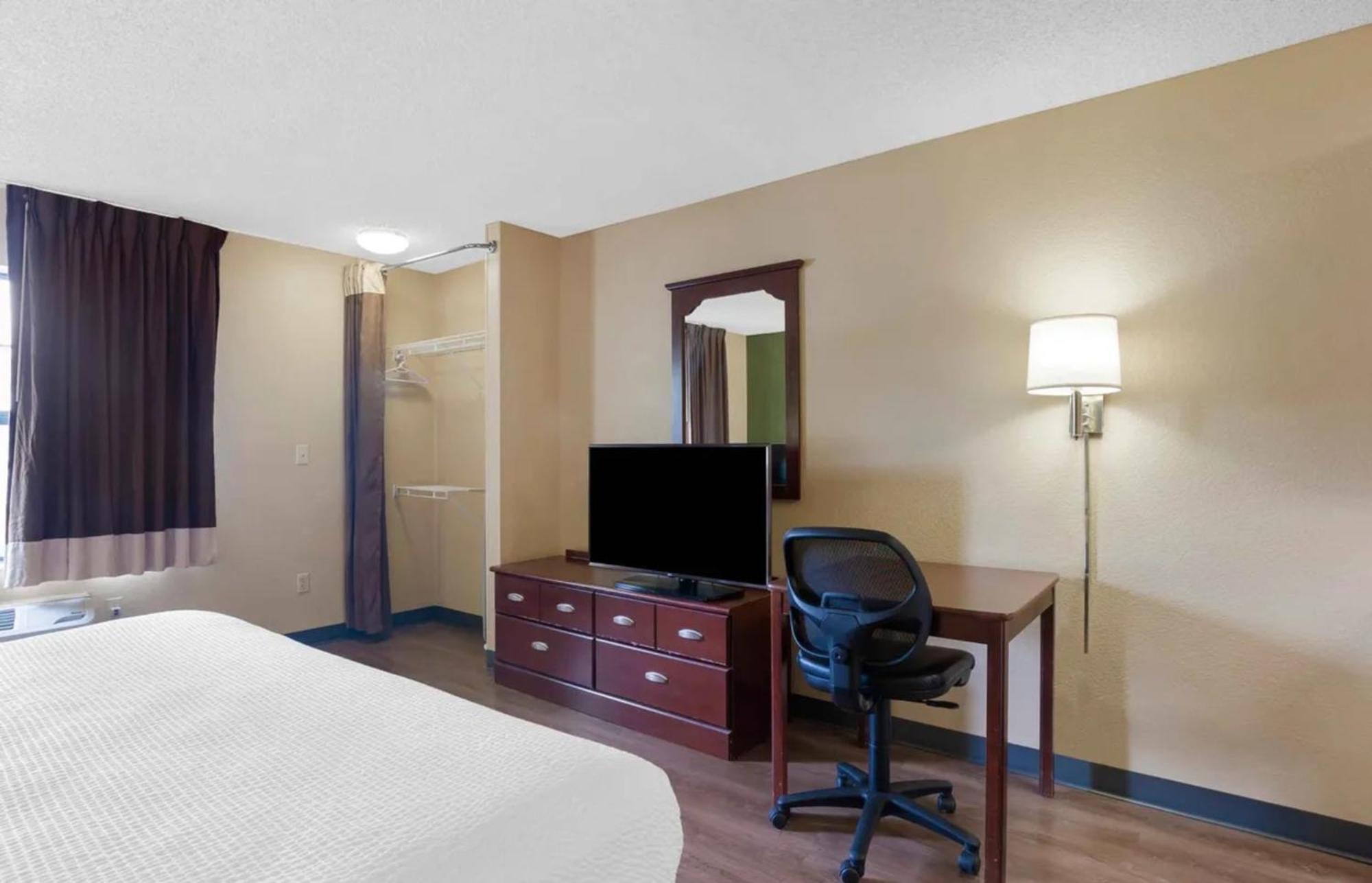 Relax Suites Extended Stay - La Mirada Exteriér fotografie